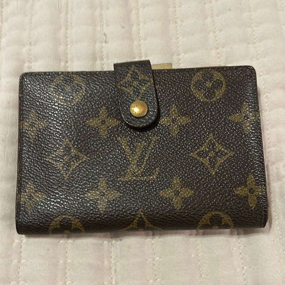 Vintage Louis Vuitton French wallet great condition - Picture 1 of 6